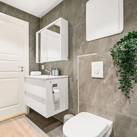 Light & Modern, * Μπέργκεν